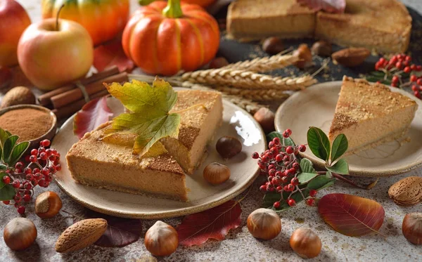 Осенний острый тыквенный пирог — стоковое фото