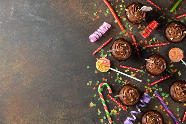 Chocolate cupcakes for birthday — Stock Photo, Image