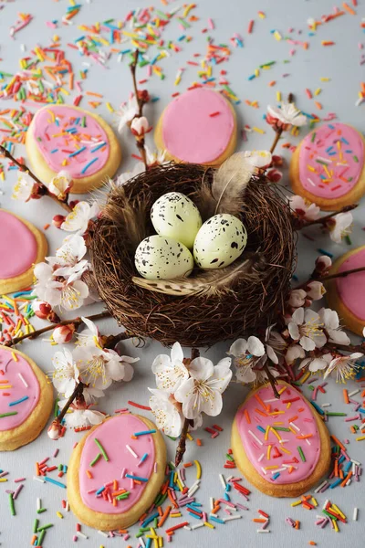 Easter Sweets Decorations Gray Background — Stock Photo, Image