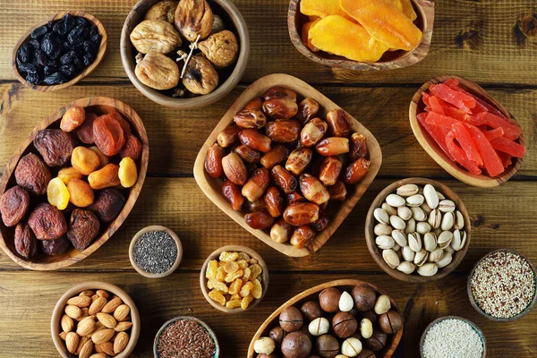 Varios Ingredientes Para Nutrición Dieta Sobre Fondo Marrón — Foto de Stock