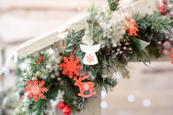 Weihnachtsdekoration.christmas dekoration hintergrund, weihnachtsbaum und feiertage ornament. — Stockfoto