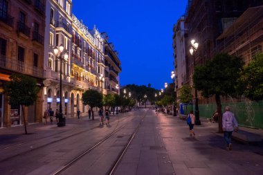Akşamları sokaklarda, Sevilla, İspanya