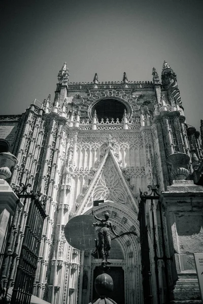 Собор вхід у Севільї, Іспанія, Європа — стокове фото