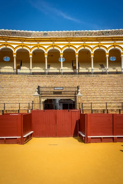 O anel de luta de touros em Sevilha, Espanha, Europa — Fotografia de Stock