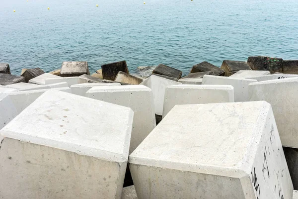 Piedra a lo largo de la playa de Malagueta en Málaga, España, Europa —  Fotos de Stock