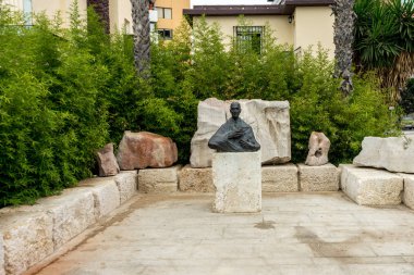 Zen Buda heykeli Malagueta Plajı Malaga, İspanya, Avrupa