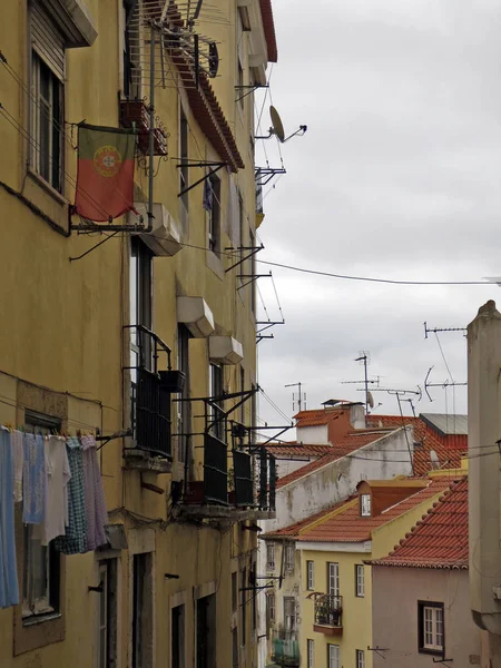 Tranvía Amarillo Lisboa —  Fotos de Stock