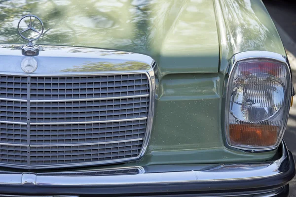 San Diego, Ca/Amerika Birleşik Devletleri - 15 Ekim 2016: San Diego arabalar ve kahve araba Fuarı