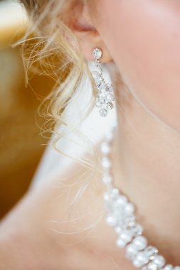 Güzel gelin. Düğün saç ve makyaj