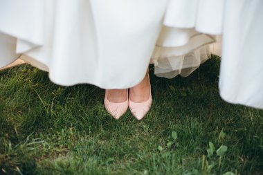 Güzel gelin. Düğün saç ve makyaj