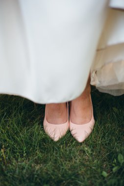 Güzel gelin. Düğün saç ve makyaj