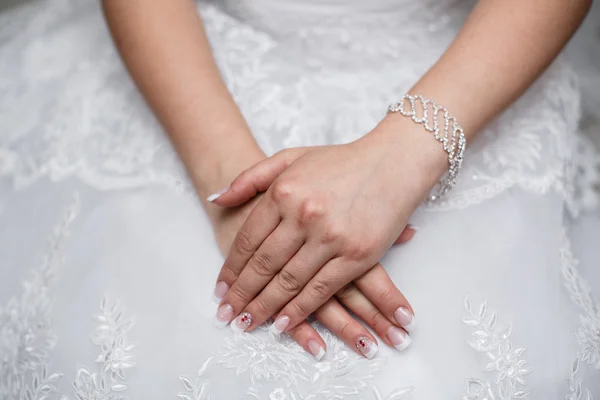 Bella sposa. Acconciatura da sposa e trucco — Foto Stock