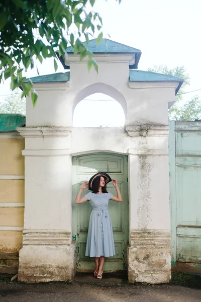 Retrato de moda de uma menina — Fotografia de Stock