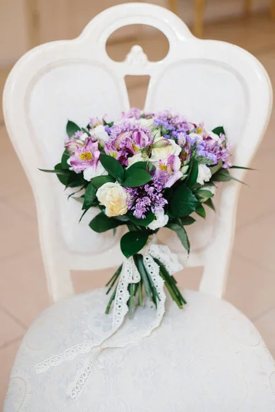 Beautiful wedding bouquet color — Stock Photo, Image