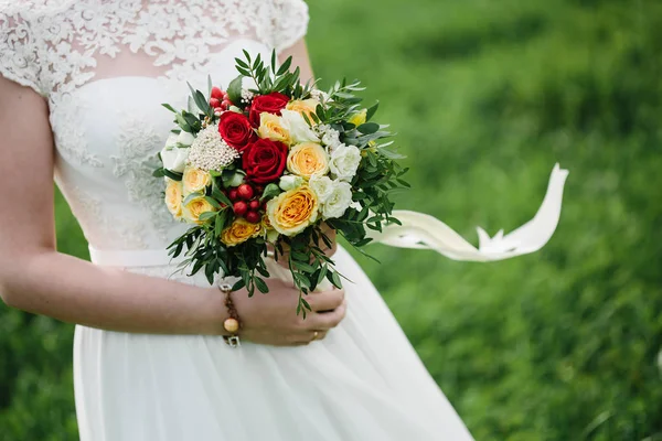 Όμορφη γαμήλια ανθοδέσμη χρώμα — Φωτογραφία Αρχείου