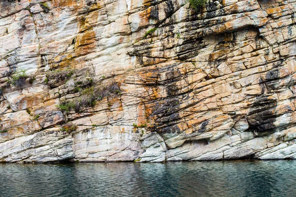 Patkó tó a Jasper nemzeti parkban, Alberta, Kanada — Stock Fotó