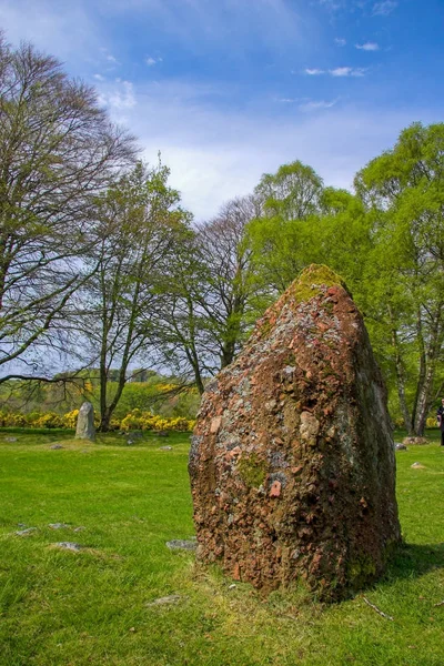 立っている石とスコットランドの Clava のケルンのケルン — ストック写真