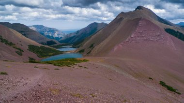 Waterton, Alberta Carthew-Alderson Hiking trail