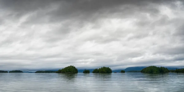 Les îles Broken Group de la côte ouest de l'île de Vancouver , — Photo
