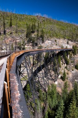 Kelowna, Kanada yakınındaki Kettle Vadisi Demiryolu tren sehpa