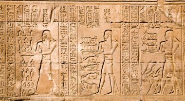 Kom Ombo Tapınağı hiyeroglifler