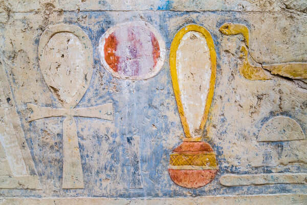 Иероглифы в храме Хатшепсут
