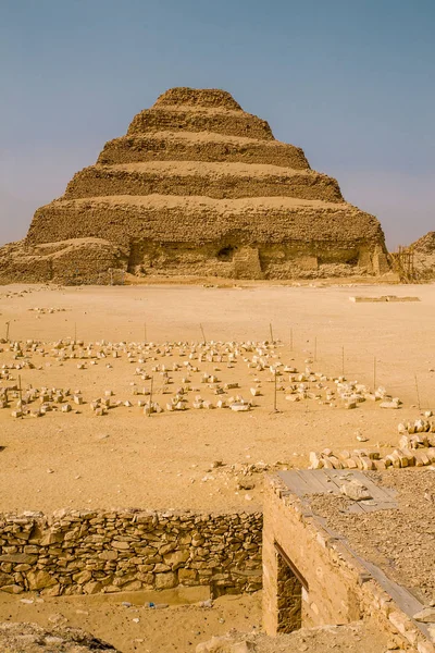 Шаговая пирамида Джосера в Саккаре — стоковое фото