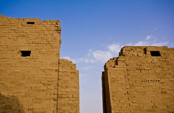 O primeiro pilão do Templo de Karnak — Fotografia de Stock