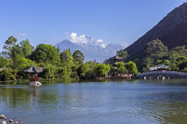 Siyah Ejder Havuzu, Shigu, Yunnan - Çin