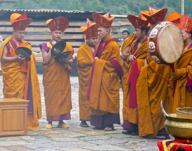 Monk ritüel: Trashigang dzong - Bhutan