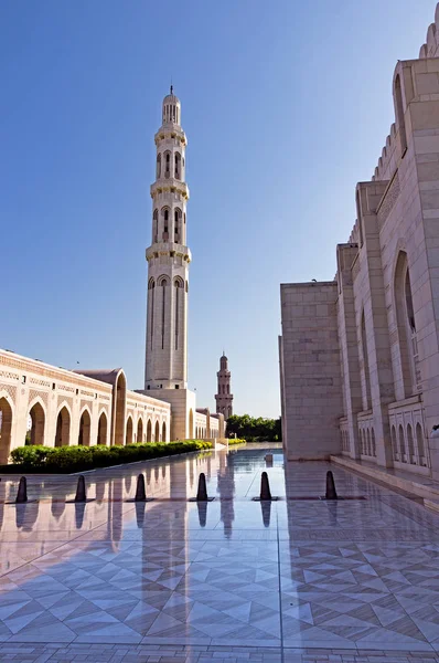 Sultan qaboos grand mosque v Maskatu, Omán — Stock fotografie