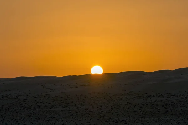 Napkelte-Wahiba homok sivatagban Ománban — Stock Fotó