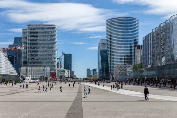 Cityscape de La Defense Bairro de negócios perto de Paris - França — Fotografia de Stock