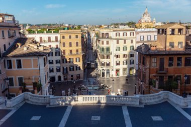 İspanyol Merdivenleri ve Piazza di Spagna üzerinde gün doğumu - Roma, İtalya