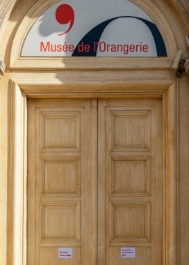 Paris 'teki Lorangerie Müzesi Coronavirüs yüzünden kapandı.