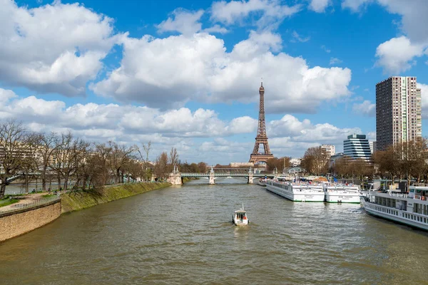 Paris France March 2020 Small Boat Seine River Eiffel Tower — стокове фото