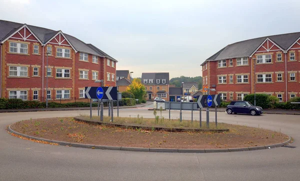 Housing Estate and Roundabout — Stock Photo, Image