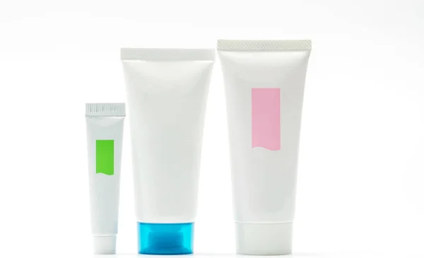 Colección de tubo cosmético aislado sobre fondo blanco, etiqueta en blanco — Foto de Stock