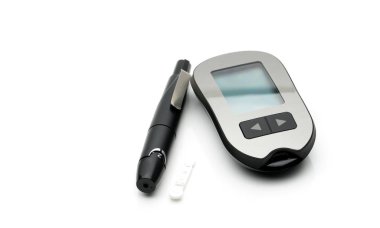 Parmak Delici Kalem aygıt kopya alanı beyaz zemin üzerine kalem ile kan şekeri düzeyini ölçmek için tıbbi malzeme