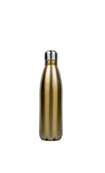 Botella termo de oro con diseño deportivo aislado sobre fondo blanco con espacio de copia — Foto de Stock