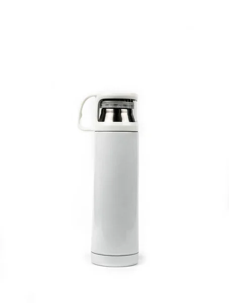 Botella termo blanca aislada sobre fondo blanco con espacio de copia — Foto de Stock