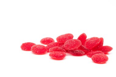 Kırmızı vitamini pastil kırpma yoluyla yığını. Multivitamin çocuklar için sağlıklı kavram sakızlı