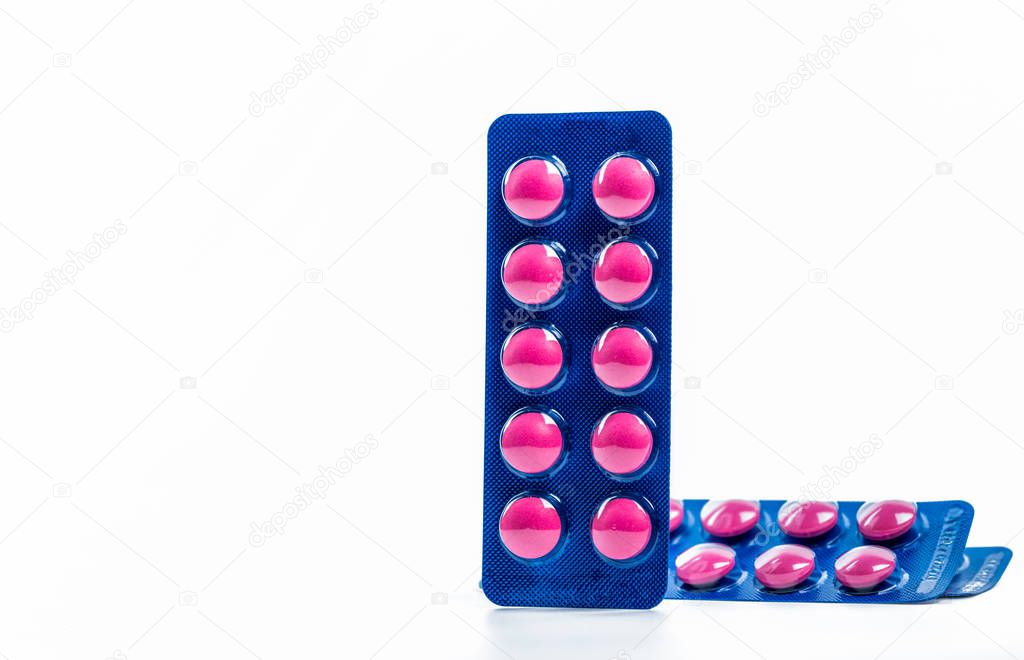 Pictures ibuprofen Ibuprofen in pink tablet pills pack in blue