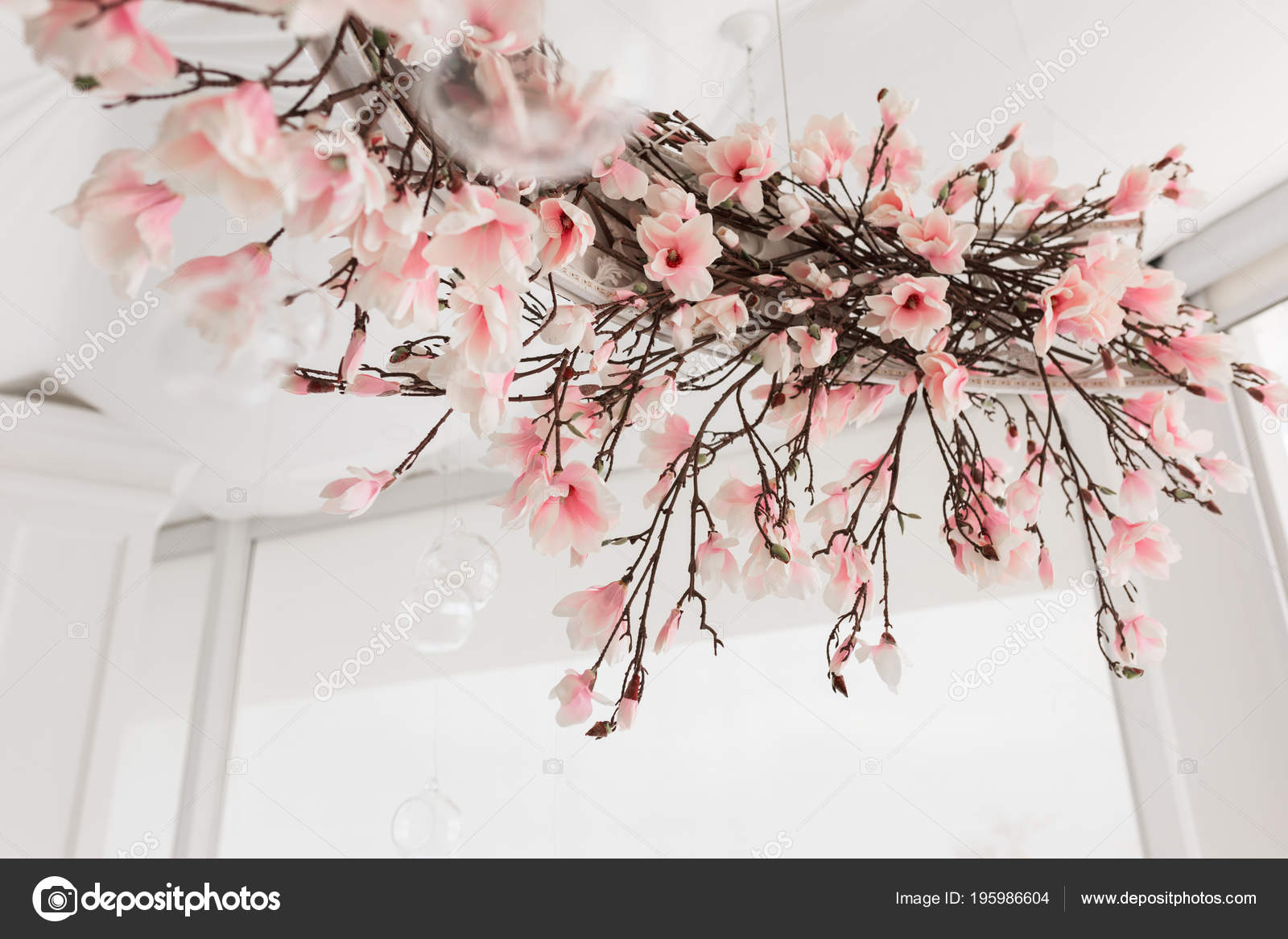Photo Original Wedding Floral Decoration Hanging Ceiling