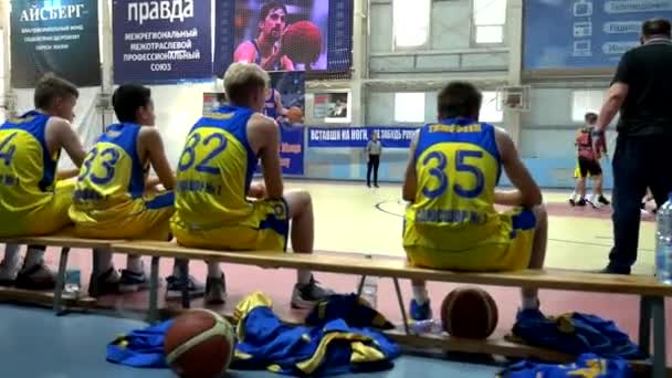 Basketbol oyun Turnuvası Alexey Shved Belgorod Rusya 11.10.2017 — Stok video