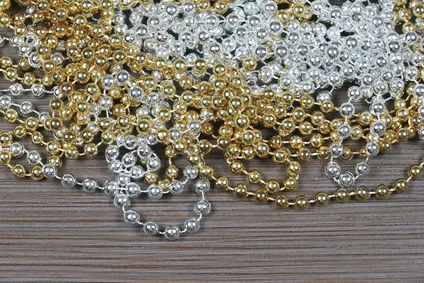 Perlas de oro plateado —  Fotos de Stock