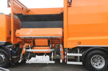 Çöp toplama kamyonu