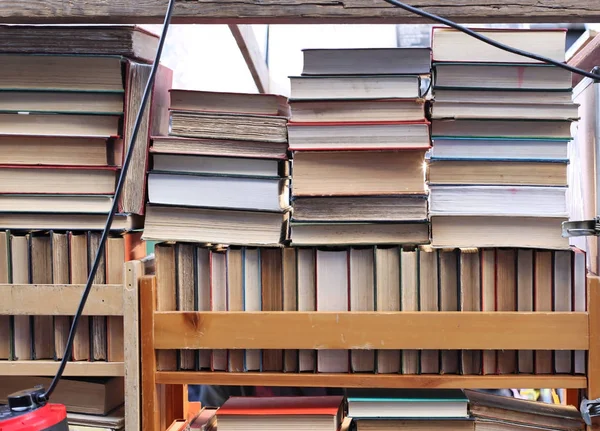 Old books market — Stock Photo, Image