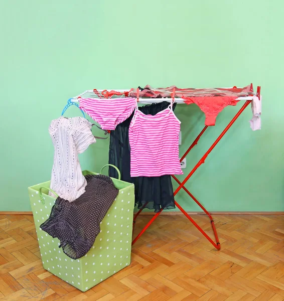 Lavandaria secador rack — Fotografia de Stock
