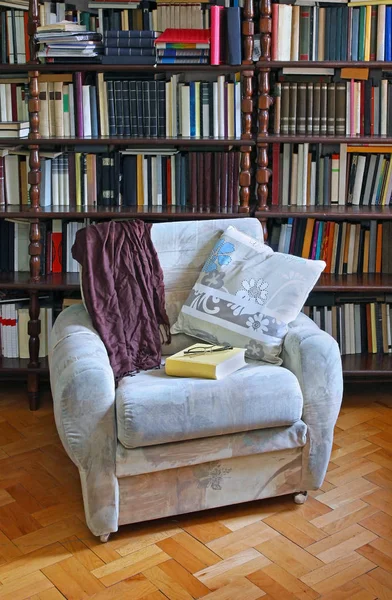 Home bibliotheek fauteuil — Stockfoto